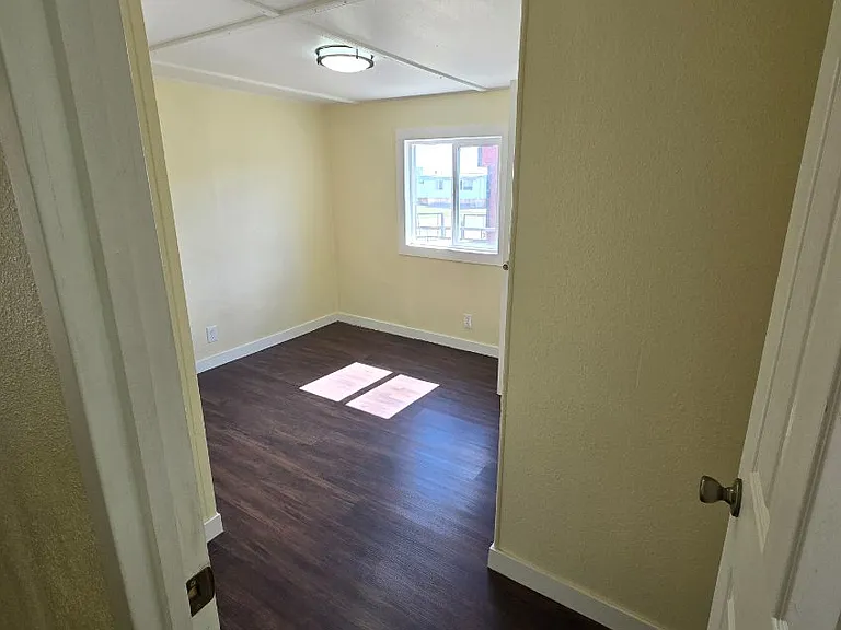 920 3rd St S #3 — Photo 6