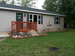180 Forest Trl, Leroy, MI 49655