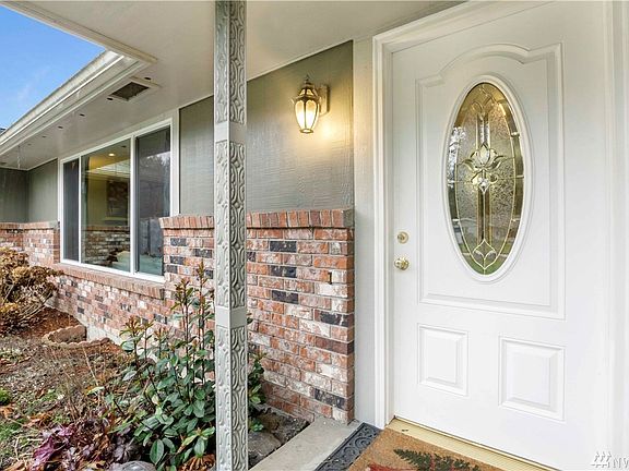 3rd image of 13302 60th Ave E