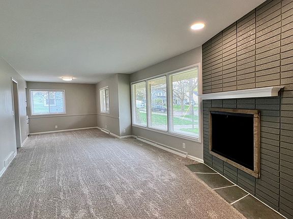 5th image of 1837 Onaway Dr SE