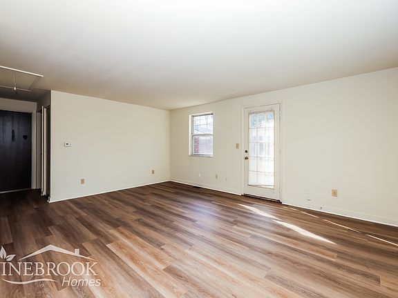 3rd image of 6674 Siamese Ave