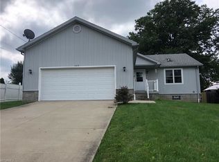 489 11th St, Struthers, OH 44471