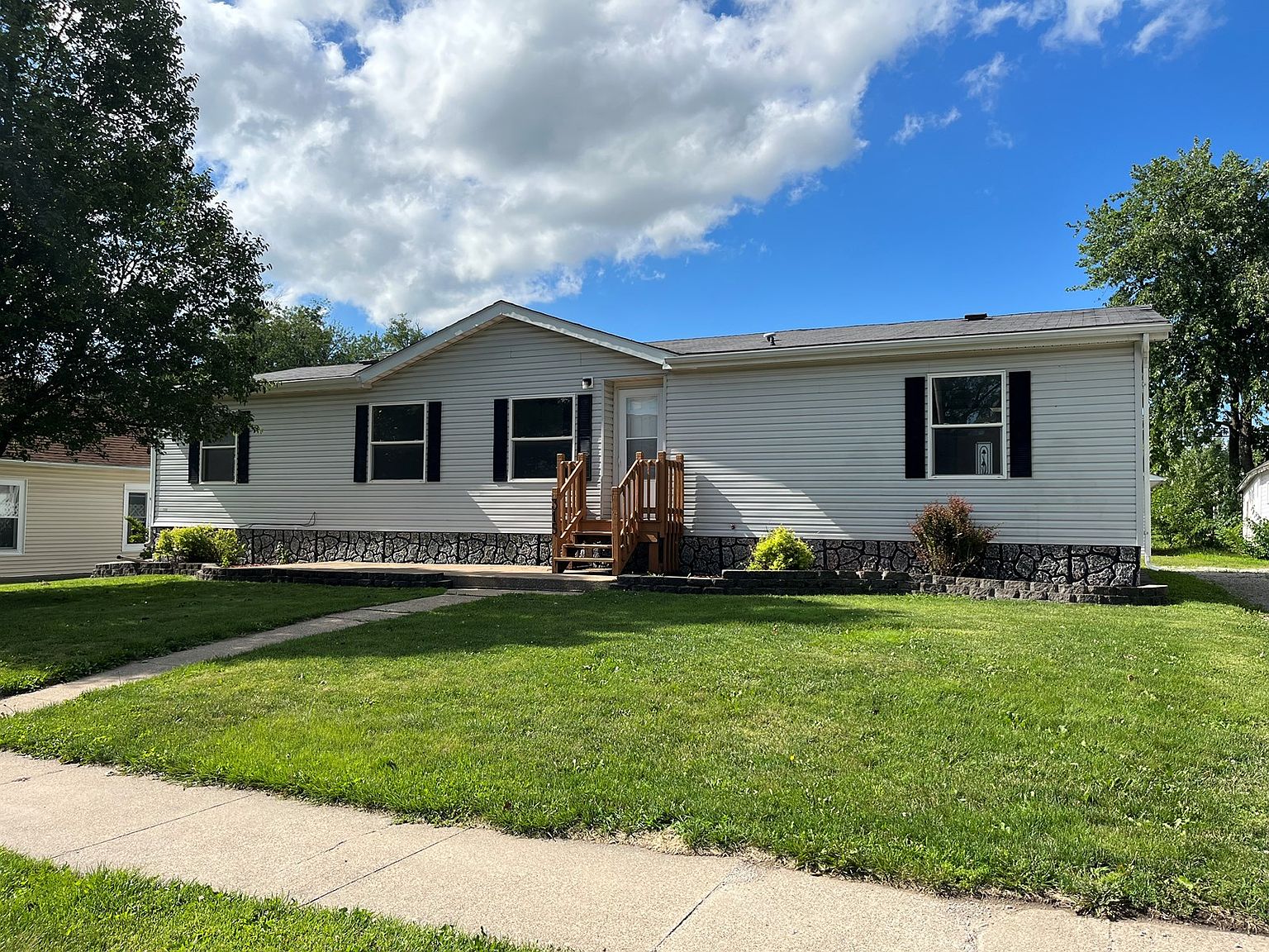 315 A Ave W, Albia, IA 52531 Zillow