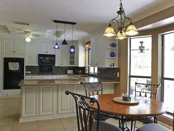 5th image of 4420 Willow Bend Dr