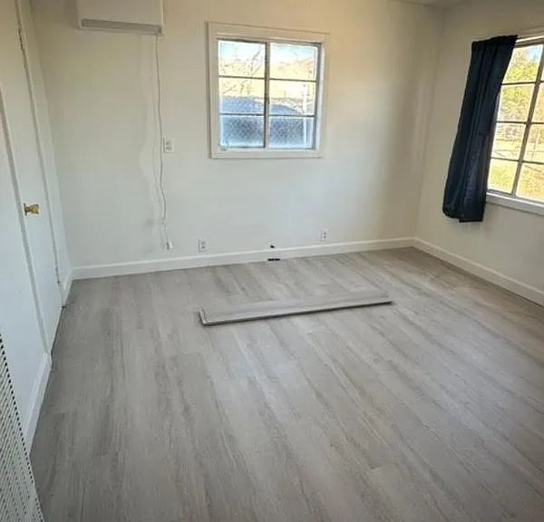 451 W Yermo Rd #C — Photo 3