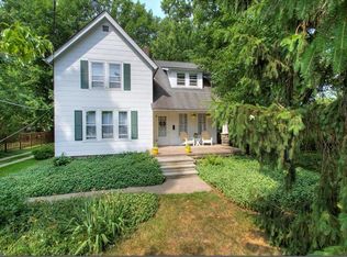 950 S Belvoir Blvd, Cleveland Heights, OH 44121