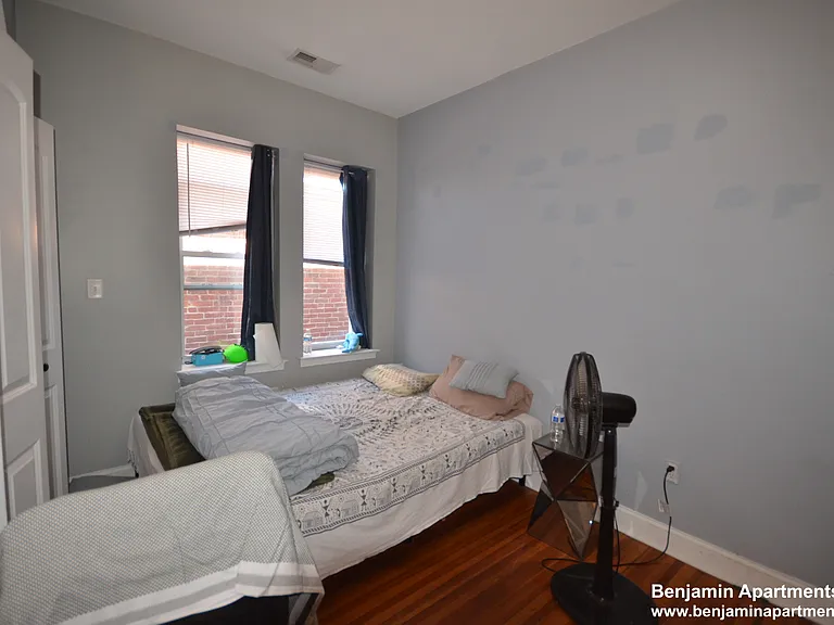 191 Boylston St #6 — Photo 9