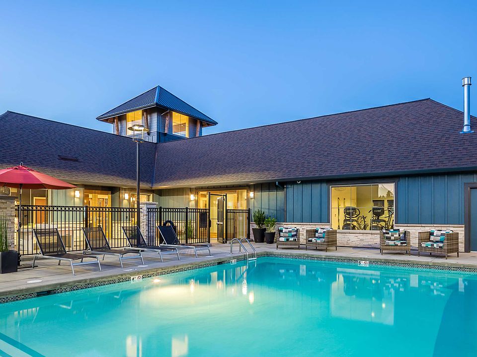 Victory Flats at Elmonica Station Apartments 1345 SW 172nd Ter