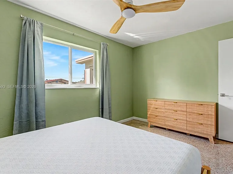 616 NW 3rd Ct — Photo 22