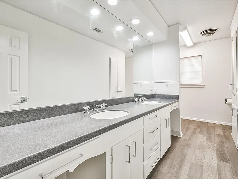 12431 Broken Bough Dr — Photo 31