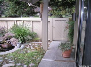 2202 Promontory Point Ln, Gold River, CA 95670