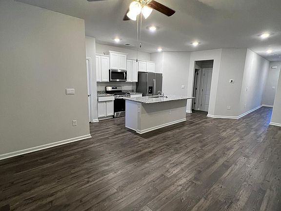 5th image of 300 Bisham Ct