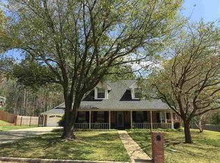 506 Brookhollow Dr, White Oak, TX 75693