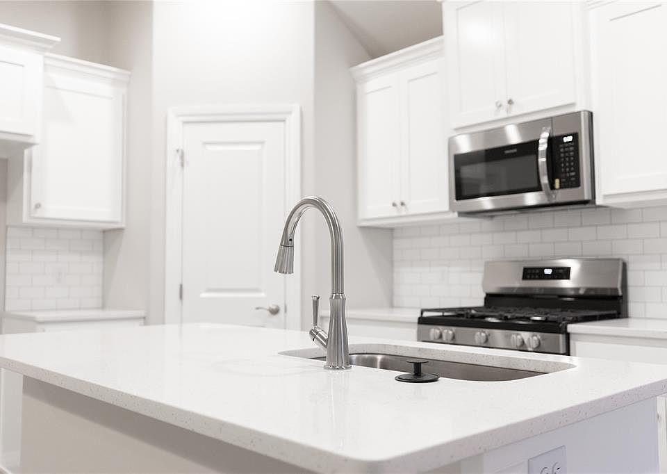 1st image of 3808 Lleyton Dr