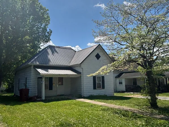 1210 E Chilhowie Ave, Johnson City, TN 37601