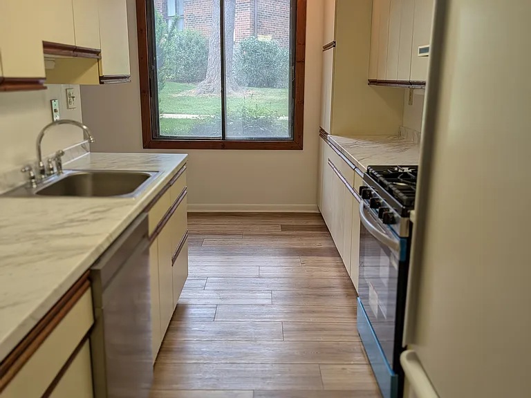 5241 W Running Brook Rd #102 — Photo 16