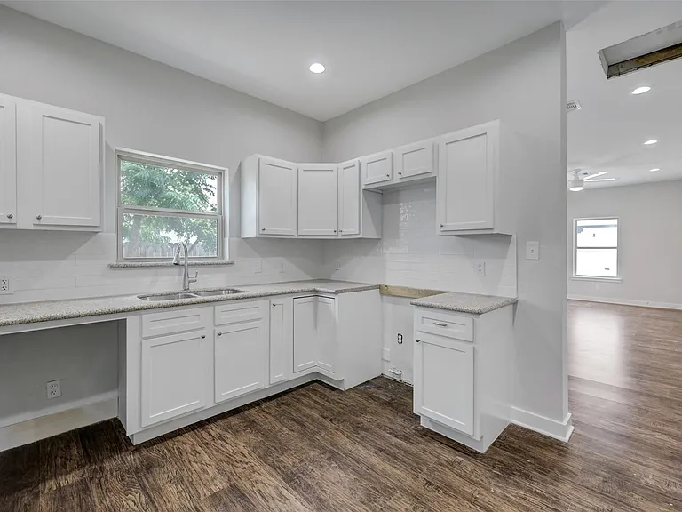 1601 Bigelow St — Photo 7