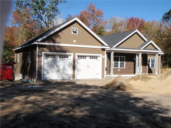 429 Burnt Hill Rd, Scituate, RI 02831