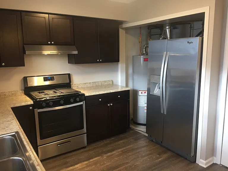 30620 Euclid Ave #2 — Photo 11