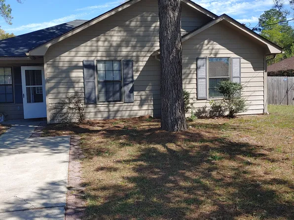 916 Wrenwood Ln, Hinesville, GA 31313