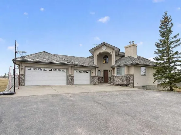 45 N Country Lane Dr, Rocky View County, AB T3Z 1J5