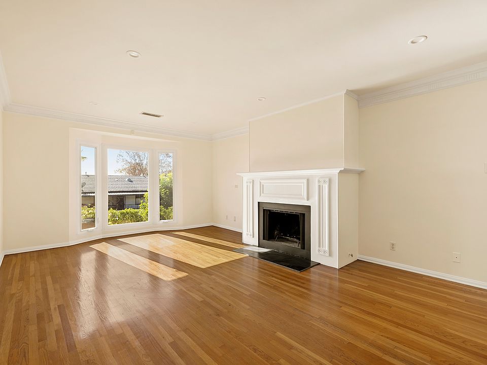 1st image of 1344 N Crescent Heights Blvd APT 3