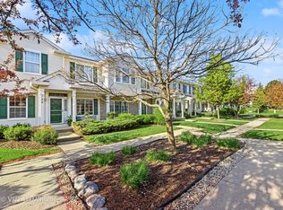 782 County Line Rd, Aurora, IL 60502