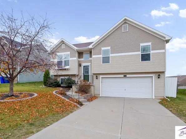 1410 N 208th St, Elkhorn, NE 68022