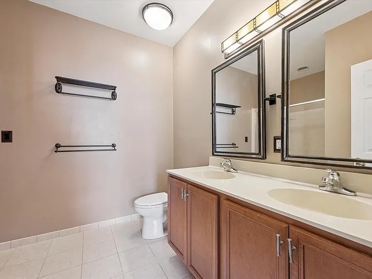 7 Brewerytown Ct — Photo 13