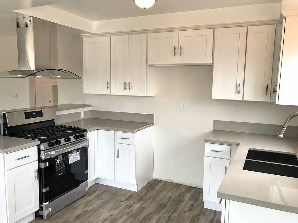 1st image of 3925 W 111th St APT 2