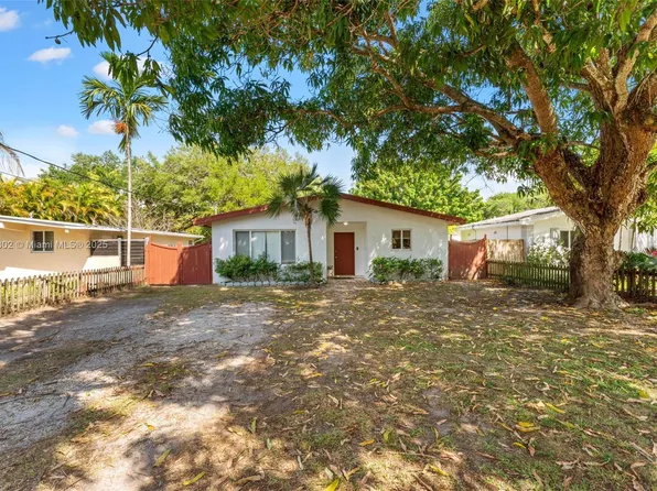 7265 SW 167th St, Palmetto Bay, FL 33157