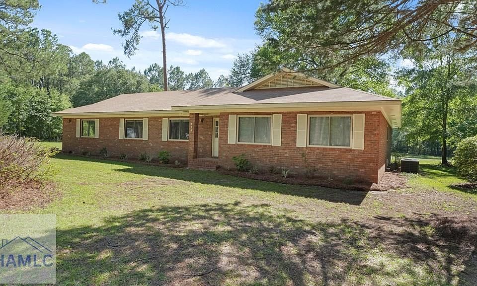 1st image of 285 Knotty Pine Rd