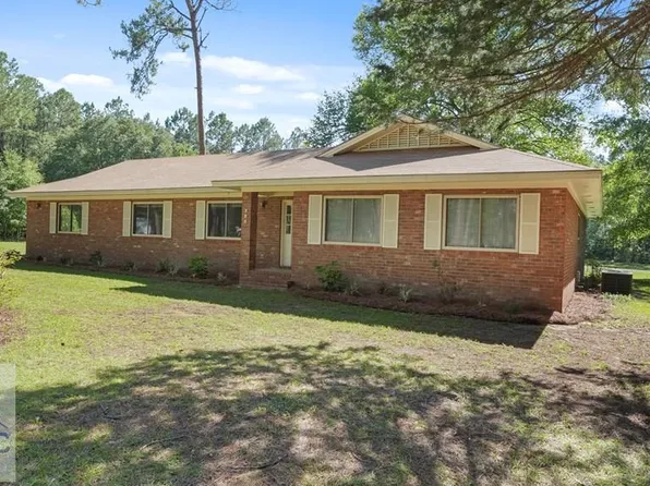 285 Knotty Pine Rd, Jesup, GA 31545