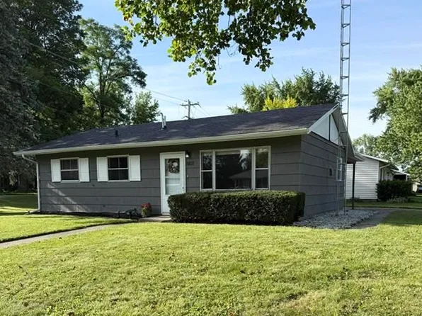 801 Beech Ave, Centerville, IN 47330