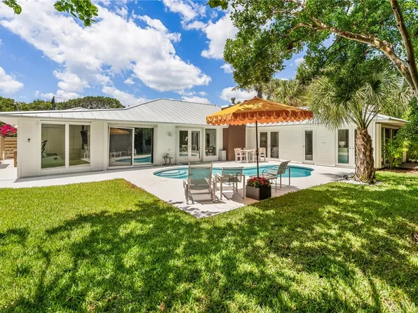 1970 Coco Plum Ln, Vero Beach, FL 32963