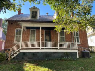 122 W 3rd St, Hermann, MO 65041