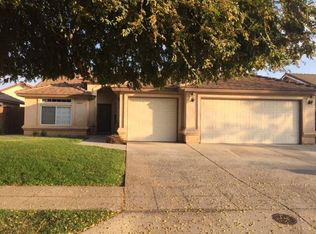2273 Riverview Dr, Madera, CA 93637