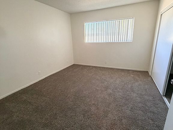 5th image of 2321 E Commonwealth Ave #23