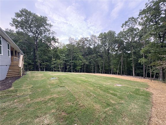 3rd image of 71 Ingleborough Dr
