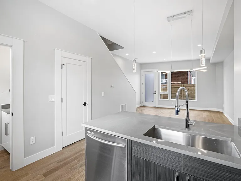 3832 Jason St #5 — Photo 8