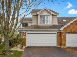 1918 Waverly Cir, St Charles, IL 60174