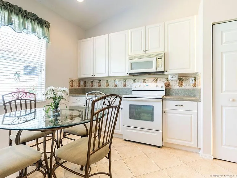 2096 NW Marsh Rabbit Ln — Photo 37