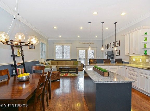 4th image of 3741 N Ridgeway Ave