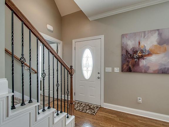 3rd image of 1224 Leaf Ln