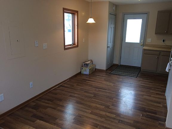 4th image of 401 27th Ave N