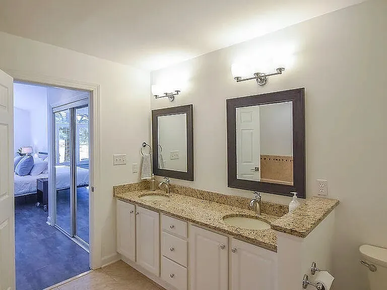 200 Starland Ln — Photo 17