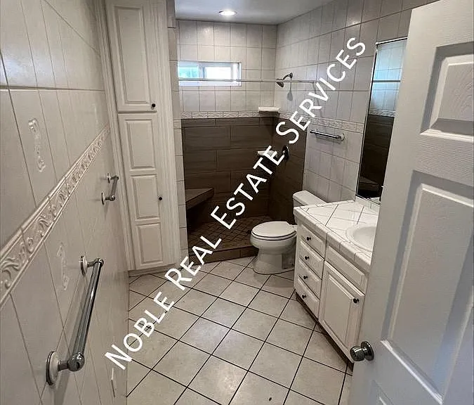 2432 Highland Ave — Photo 14
