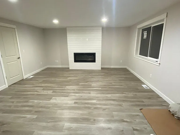 1524 S 93rd St — Photo 3