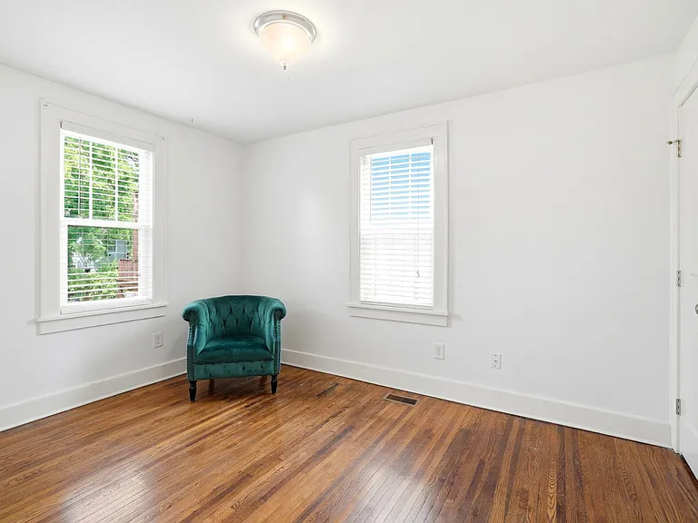 527 Stevenson St — Photo 26