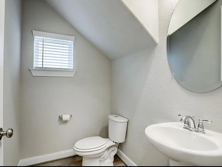 9826 Magnolia Village Ln — Photo 7